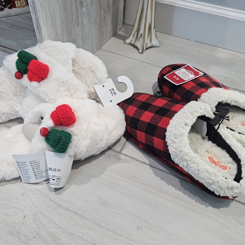 Cozy Fluffy Red White Womens Slippers Lot Size 9